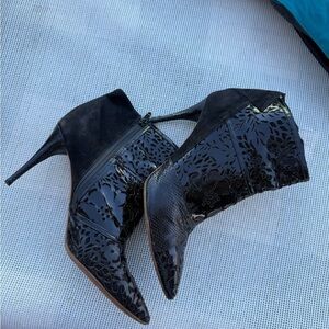 CHLOE Elegant Black Women's Ankle Boots SIZE 38 Made Italy